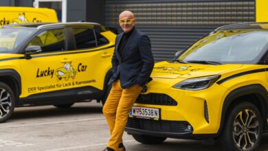 Copyright: arthurimage / BU: Lucky Car Gründer Ostoja "Ossi" Matic entlastet seine Kunden mit einem Preisstopp.