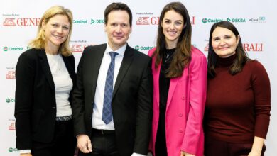 Copyright: Vienna-Drive / BU: Janina Havelka-Janotka (VASS), Stefan Hutschinski (Bundesgremium Fahrzeughandel), Clara Wiltschke (AEE), Stephanie Ernst (Bundesgremium Fahrzeughandel) (v.l.)