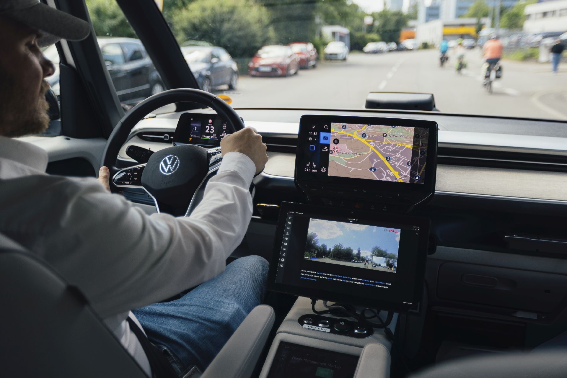 Copyright: Bosch / BU: Bosch setzt KI beim automatisierten Fahren zum Beispiel bei der Umfeldwahrnehmung und bei der Fahrplanung ein.