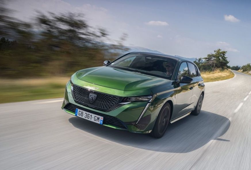 Copyright: Stellantis / BZ: Auch die Modelljahrgänge 2017 bis 2023 des Peugeot 308 mit 1,5 Liter Blue HDI Dieselmotor sind von der Rückrufaktion betroffen.