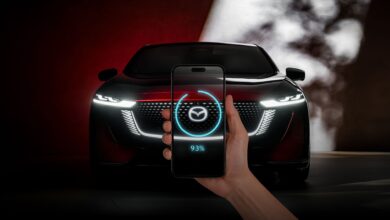 Copyright: Mazda / BU: Die neue Mazda Charging App bietet Zugang zu Hunderttausenden von öffentlichen Ladestationen in ganz Europa und liefert Echtzeitinformationen zur Verfügbarkeit von Ladestation, Ladeleistung und Preisen.