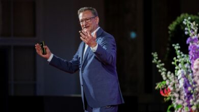 Copyright: ÖVK / BU: Torsten Eder, Vice President Electrified Drive Systems bei Mercedes-Benz Cars Development, präsentierte den neuen leistungsstarken Axialflussmotor.