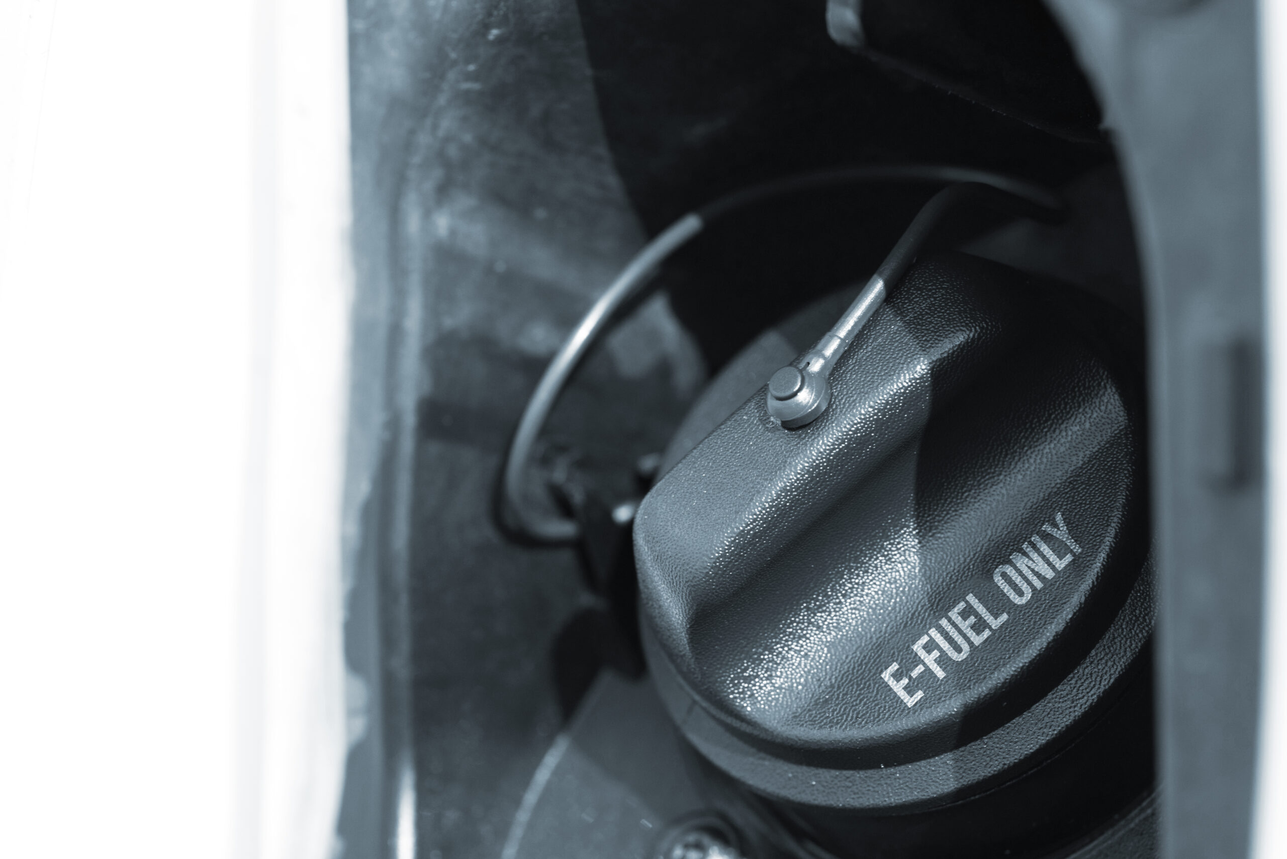 Tankdeckel mit E-Fuel Aufschrift
