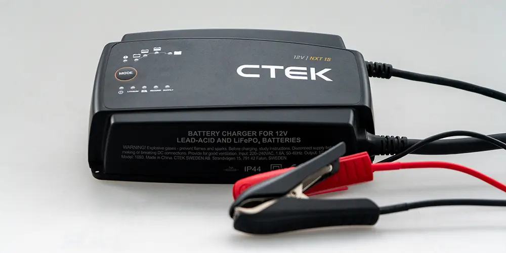 Neue NXT-Serie von CTEK: Robuste Ladegeräte für Alltag und Werkstatt
