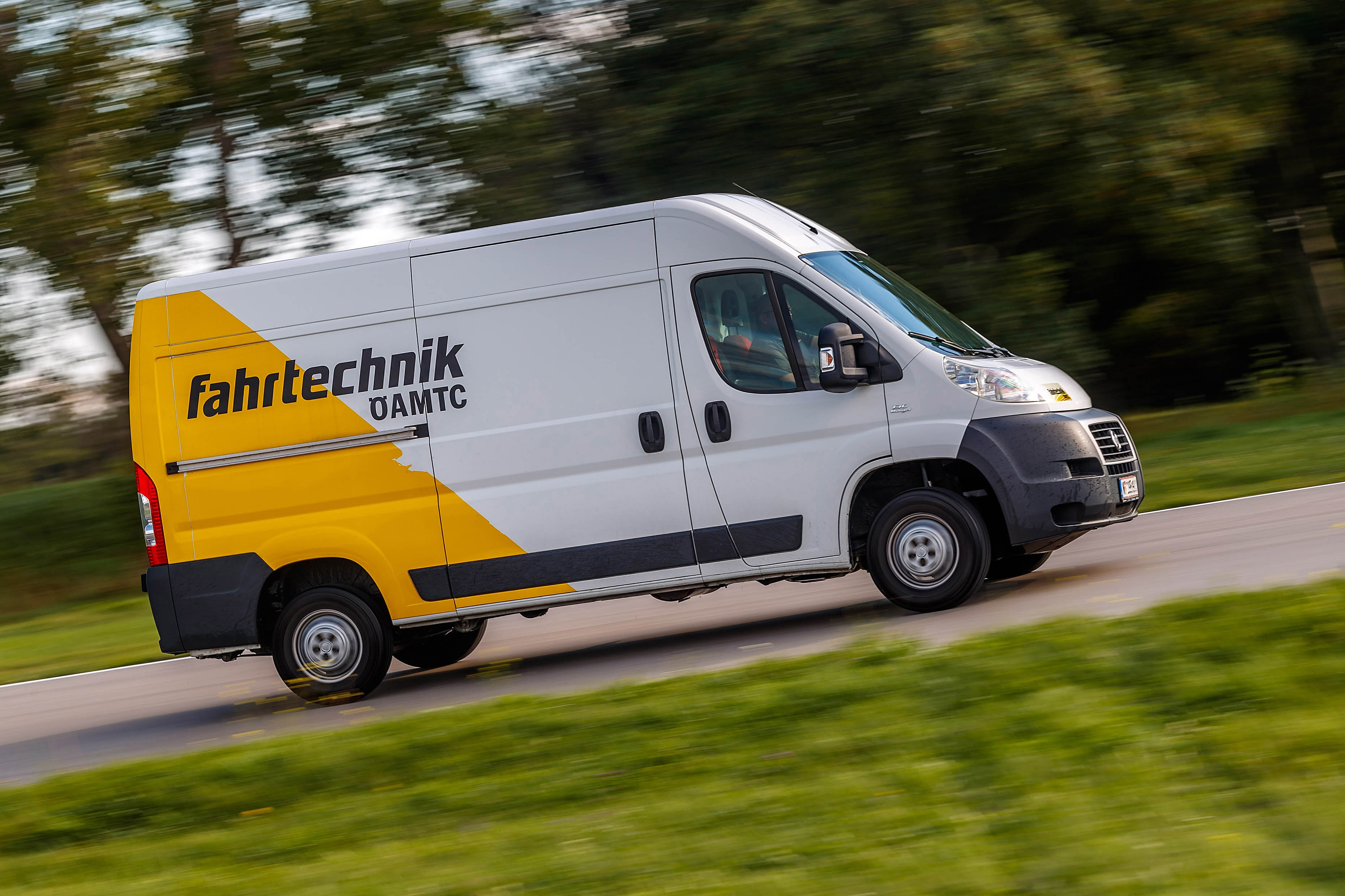 Smart Tacho 2 wird Pflicht: Neue Regeln für leichte Nutzfahrzeuge ab Juli 2026